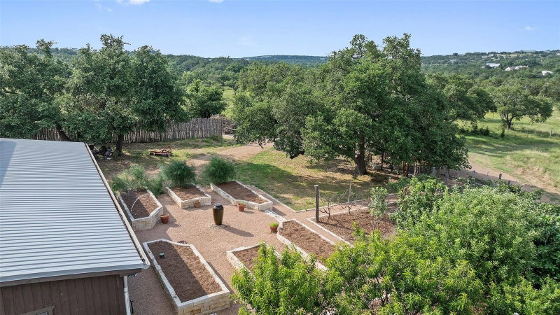 Property photo 39