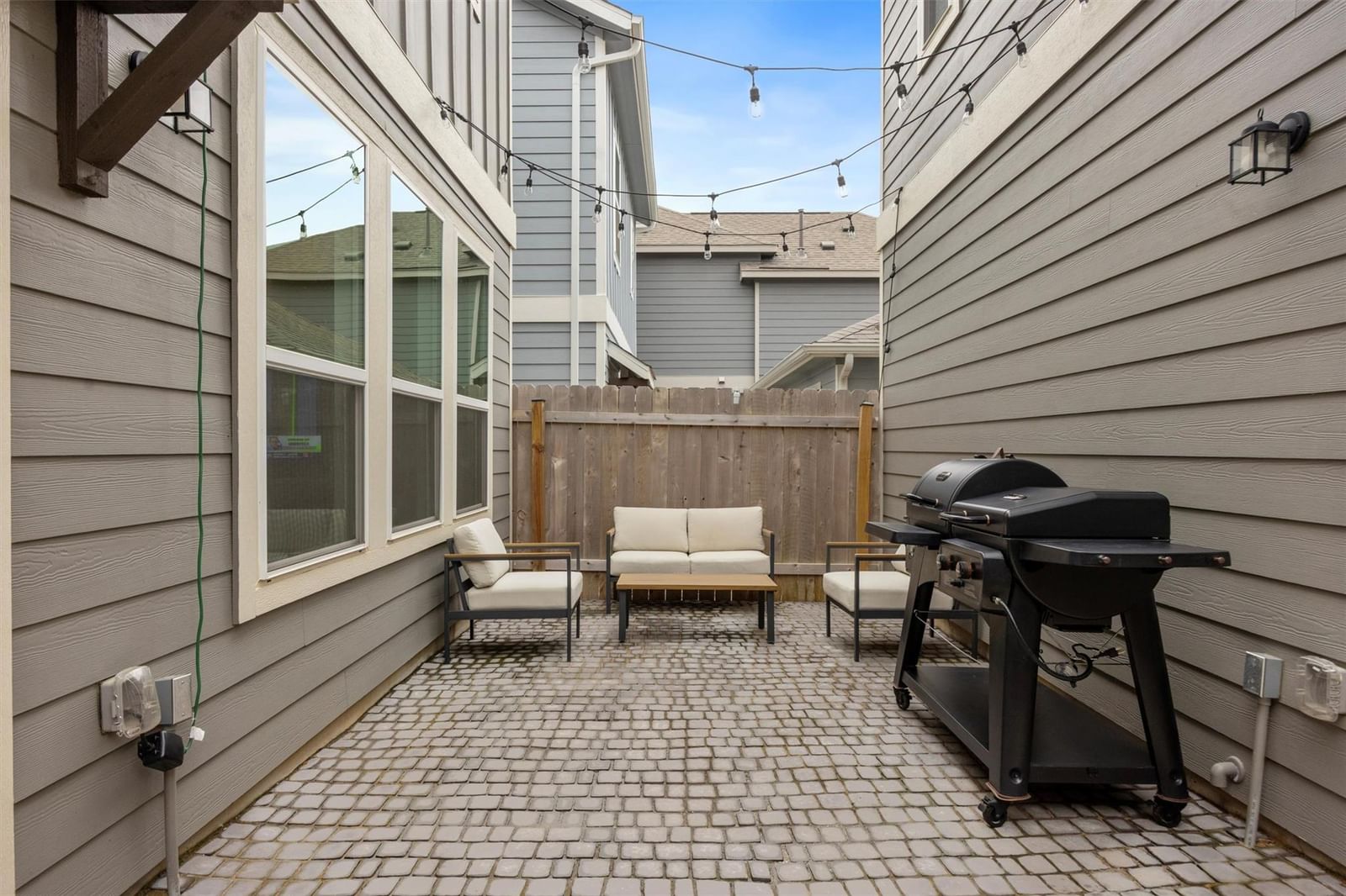 Photo 32