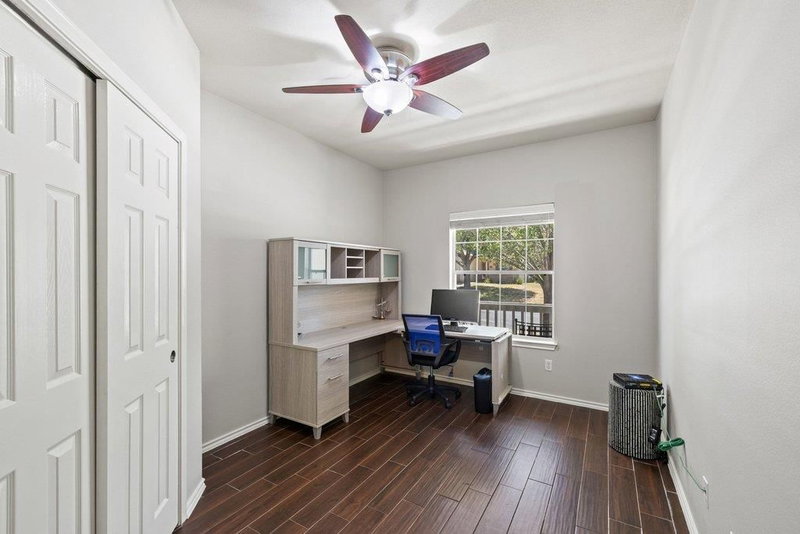 Property photo 32