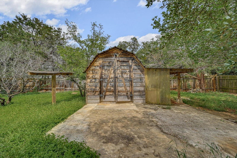 Property photo 23