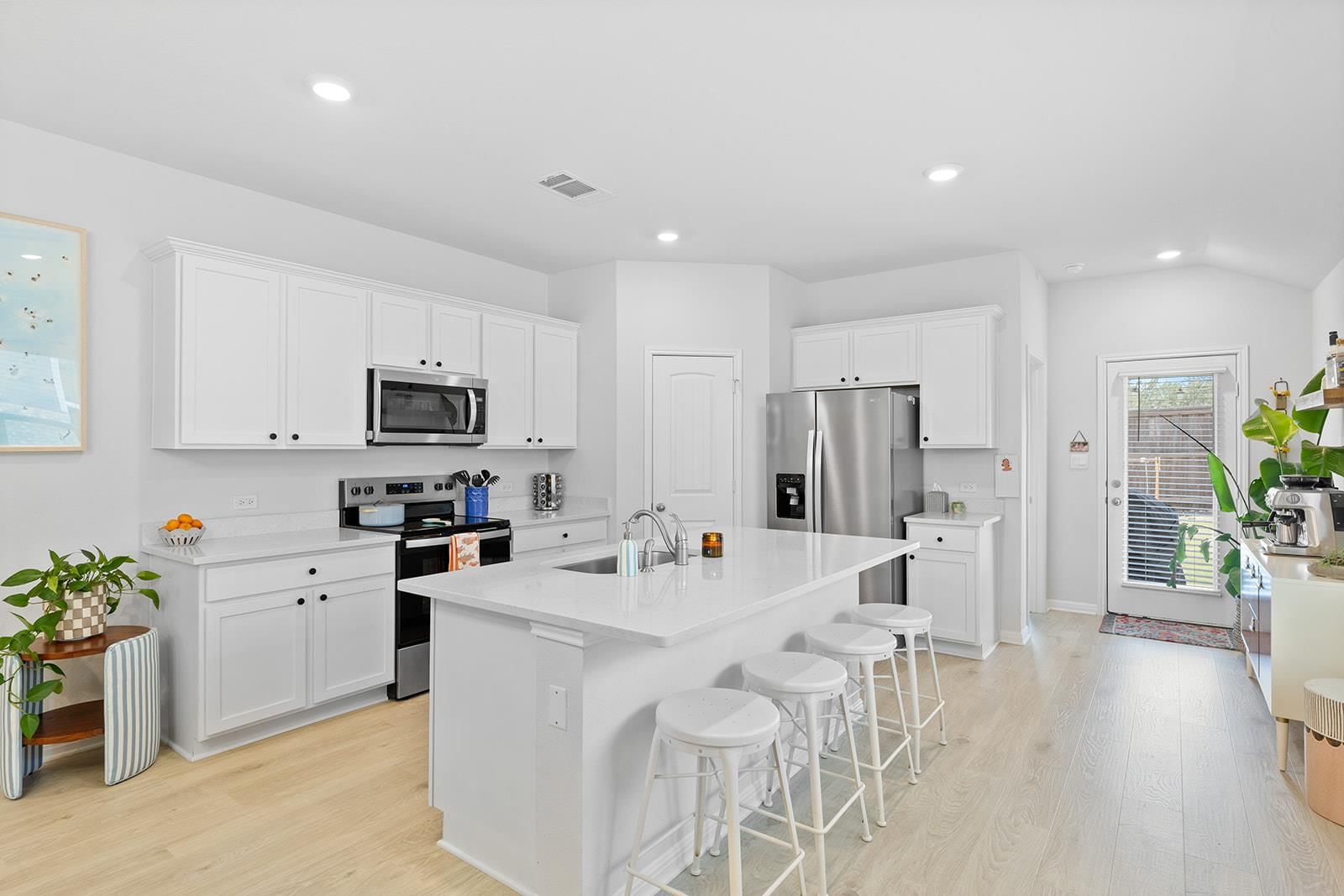 421 Lone Cedar RD - Photo 1