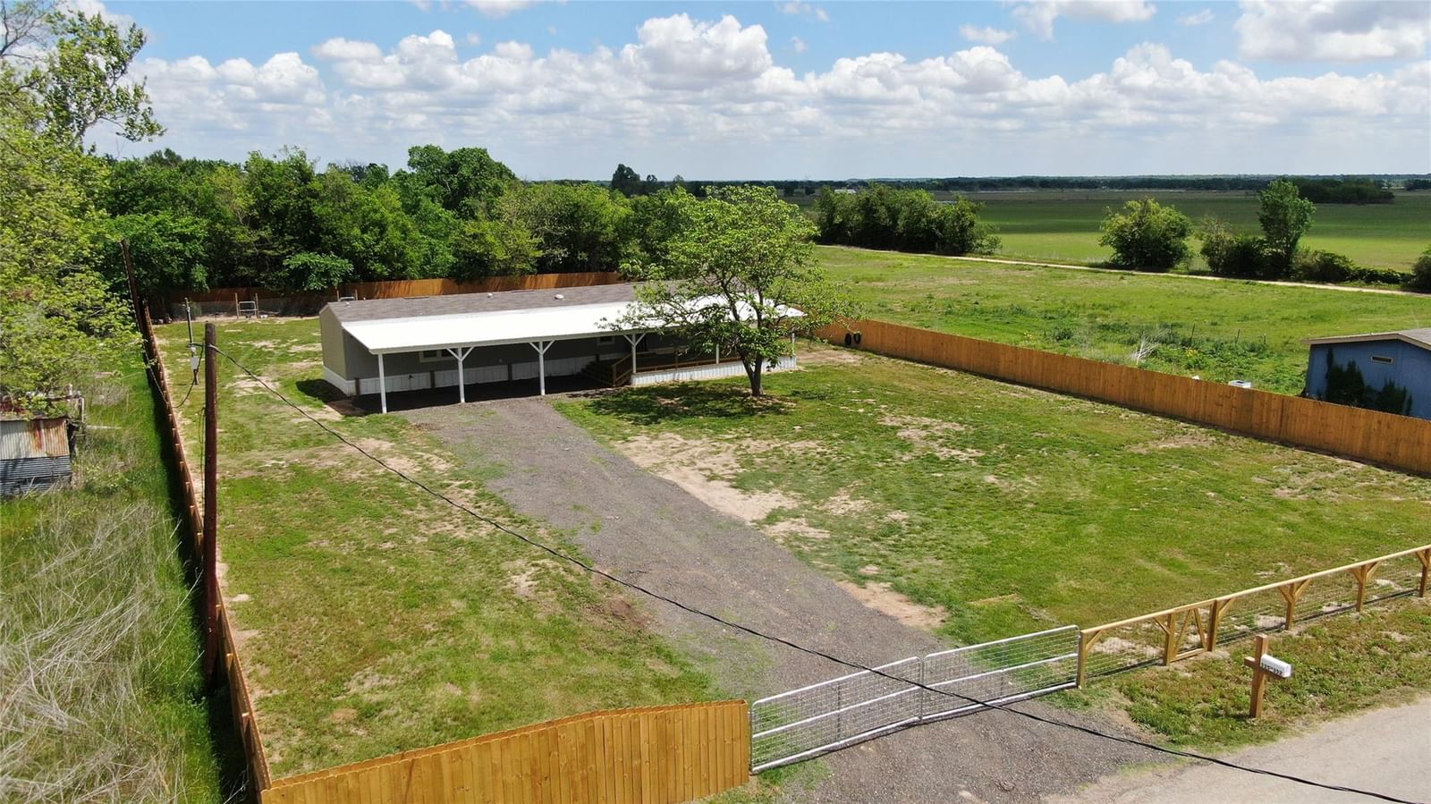 335 County Road 352 - Photo 1