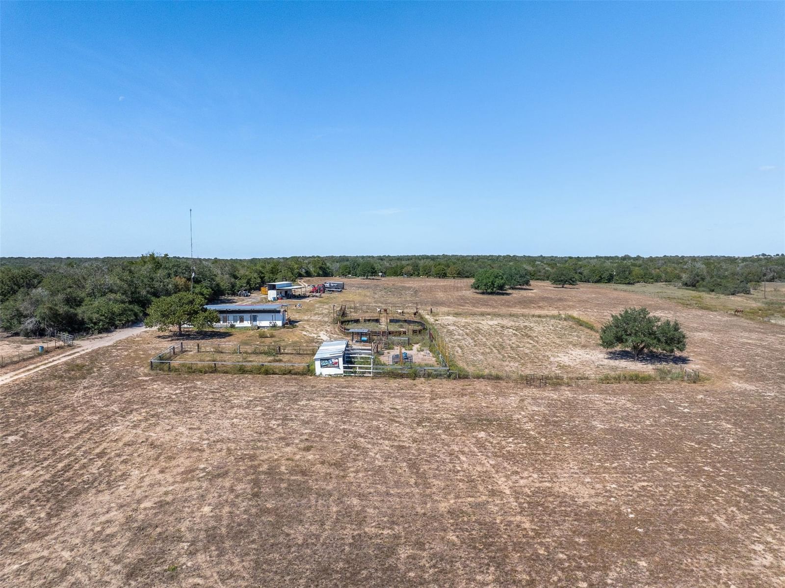2135 Mule Creek RD - Photo 1