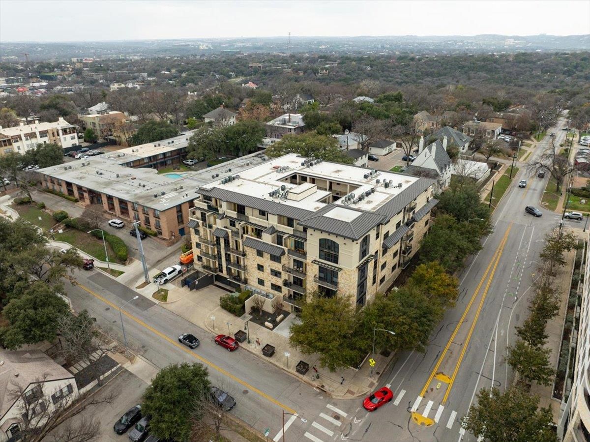 1812 West Ave #404 - Photo 1