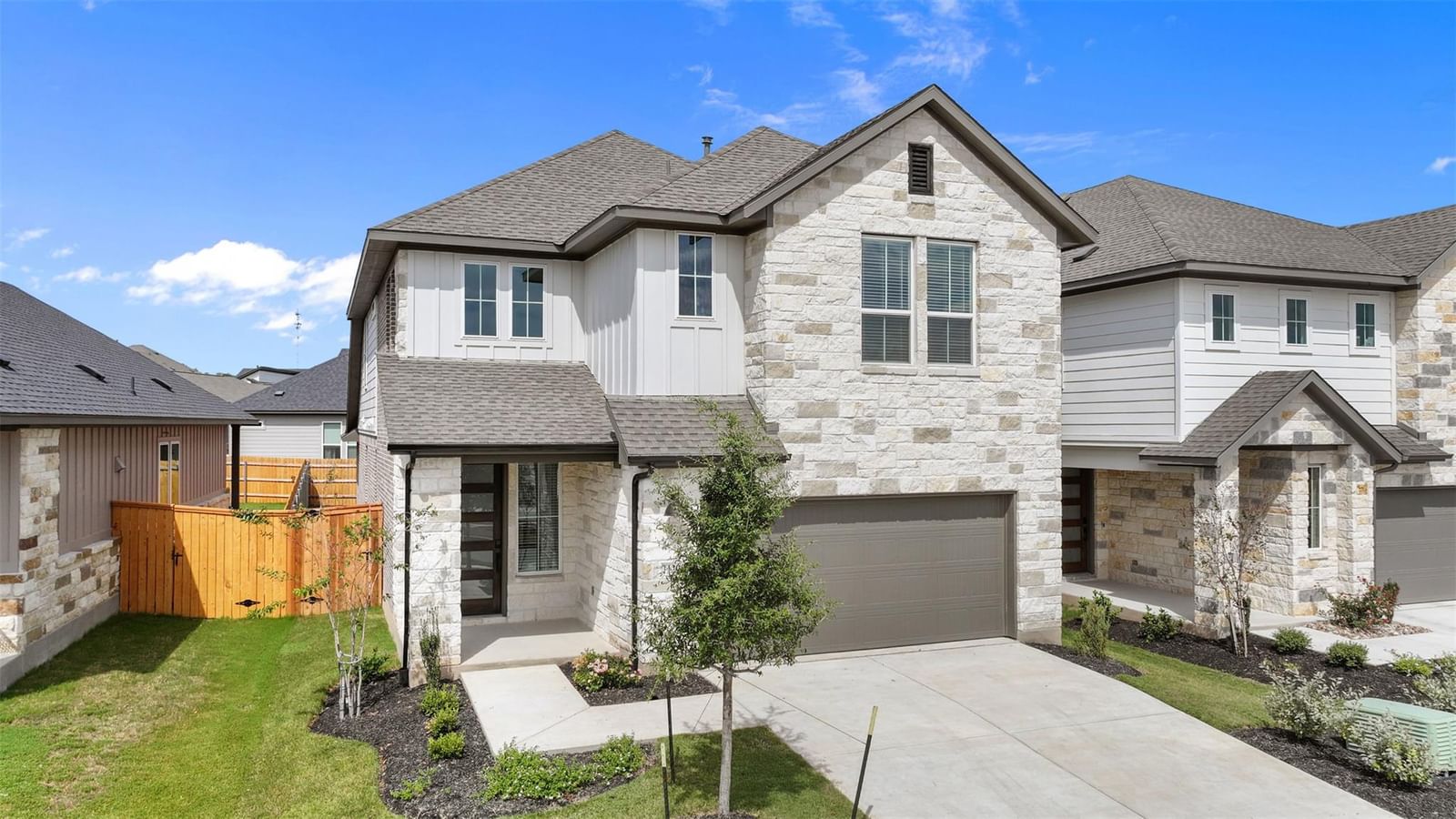 1129 N Roger Hanks PKWY - Photo 1