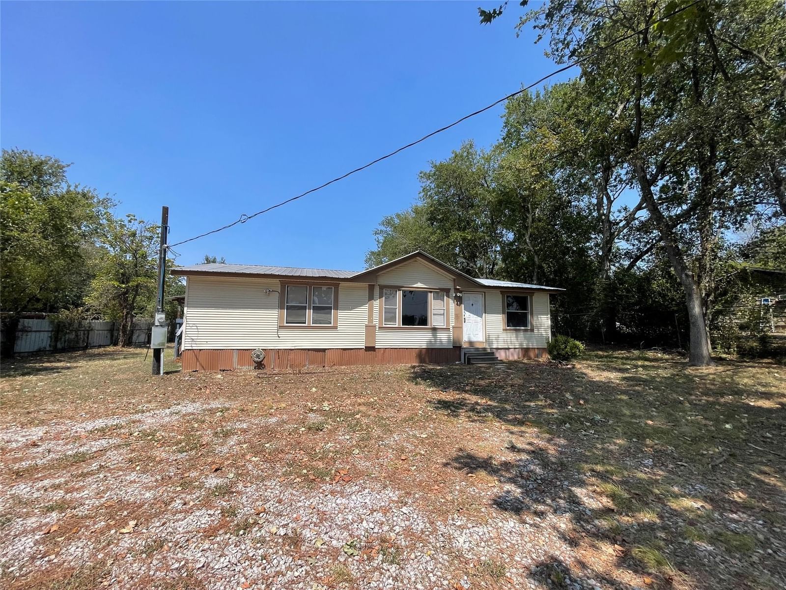 262 Highway 290 - Photo 1