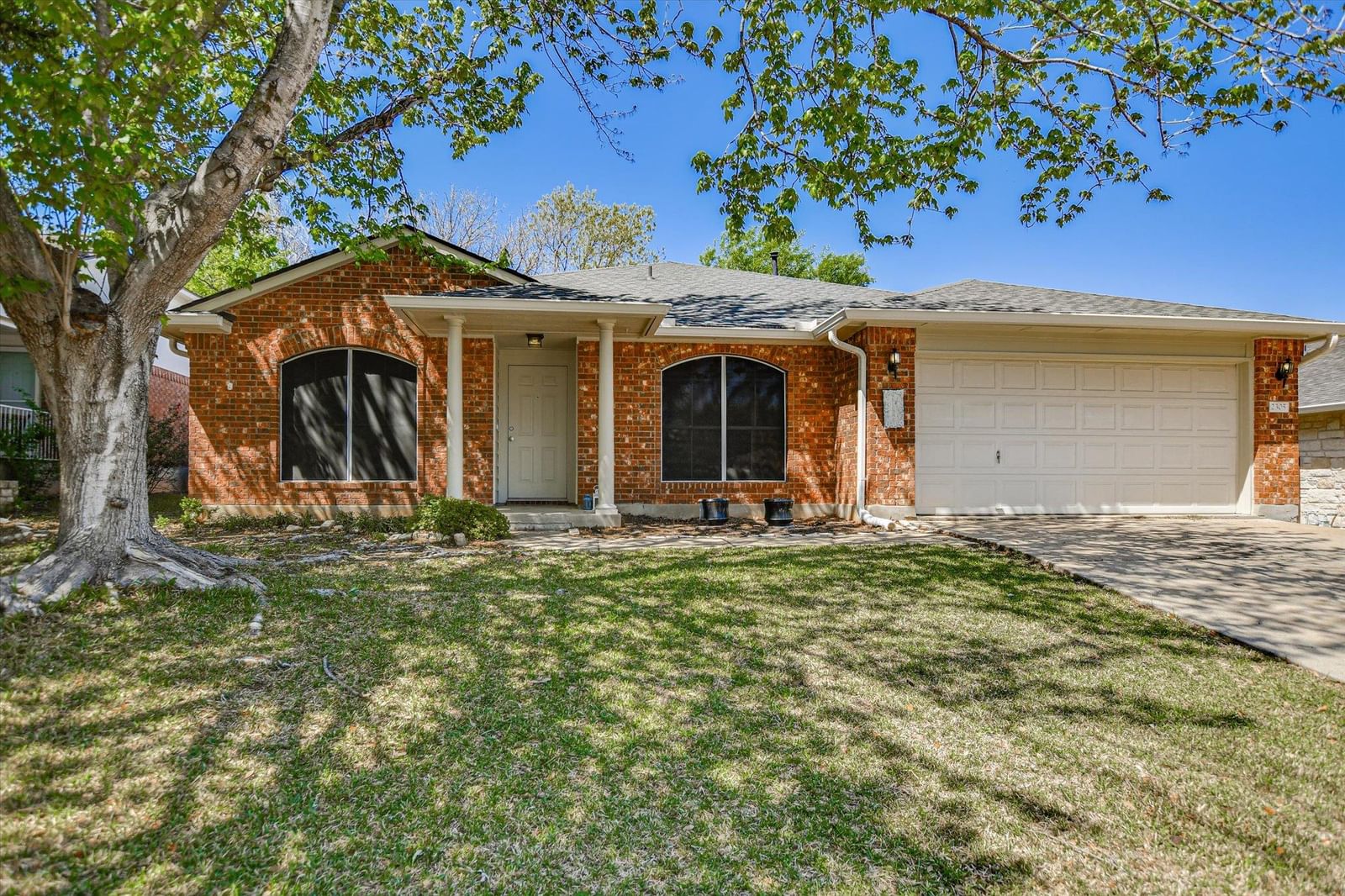 2305 Vernell WAY - Photo 1