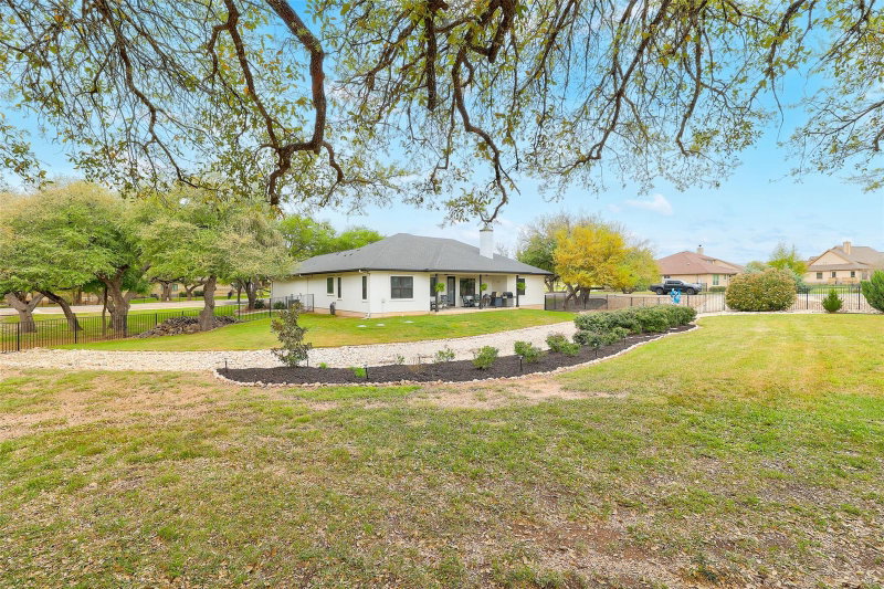 Property photo 35