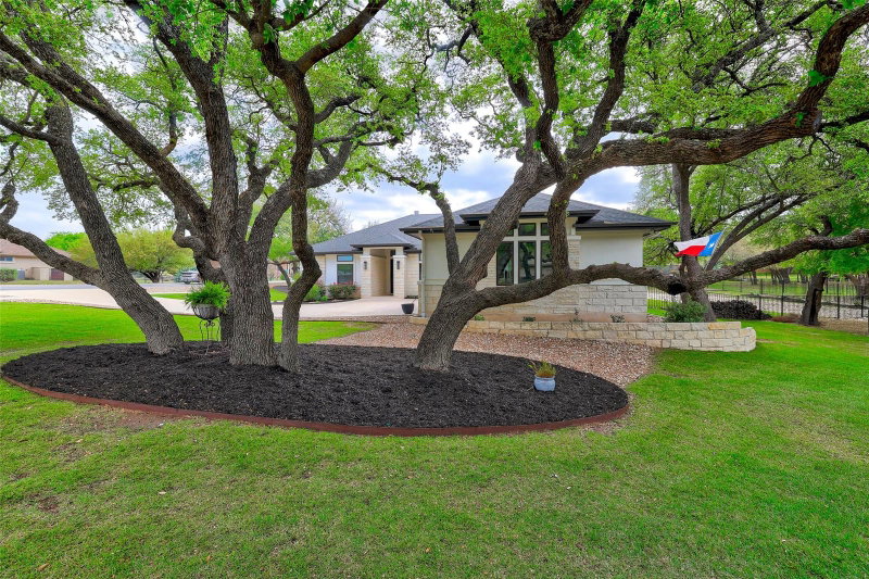 Property photo 38