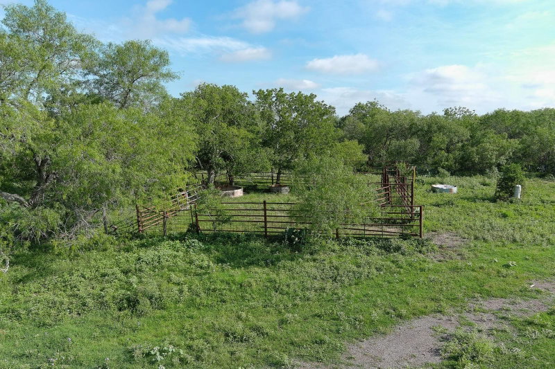 Property photo 32