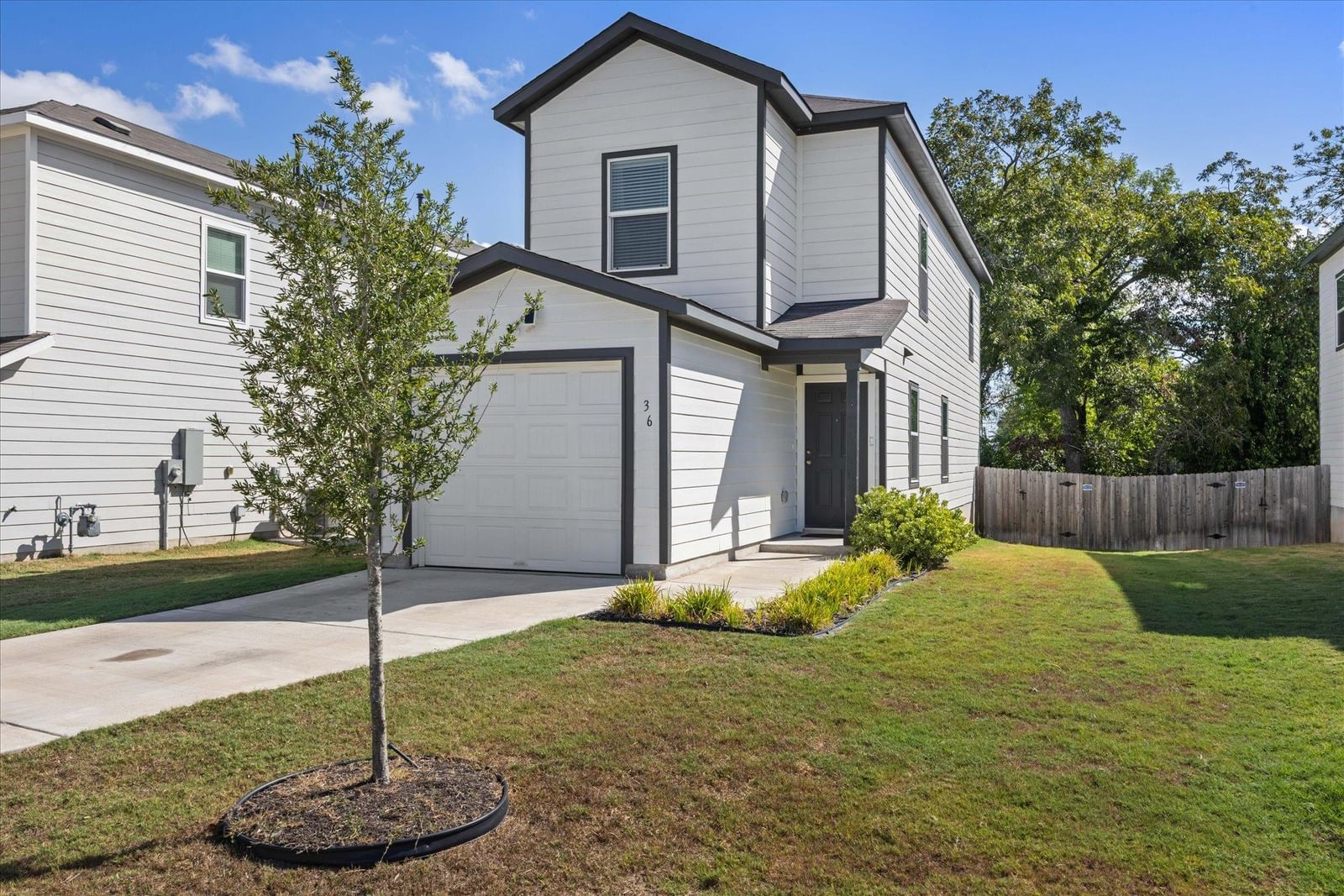 36 Trinity CIR - Photo 1