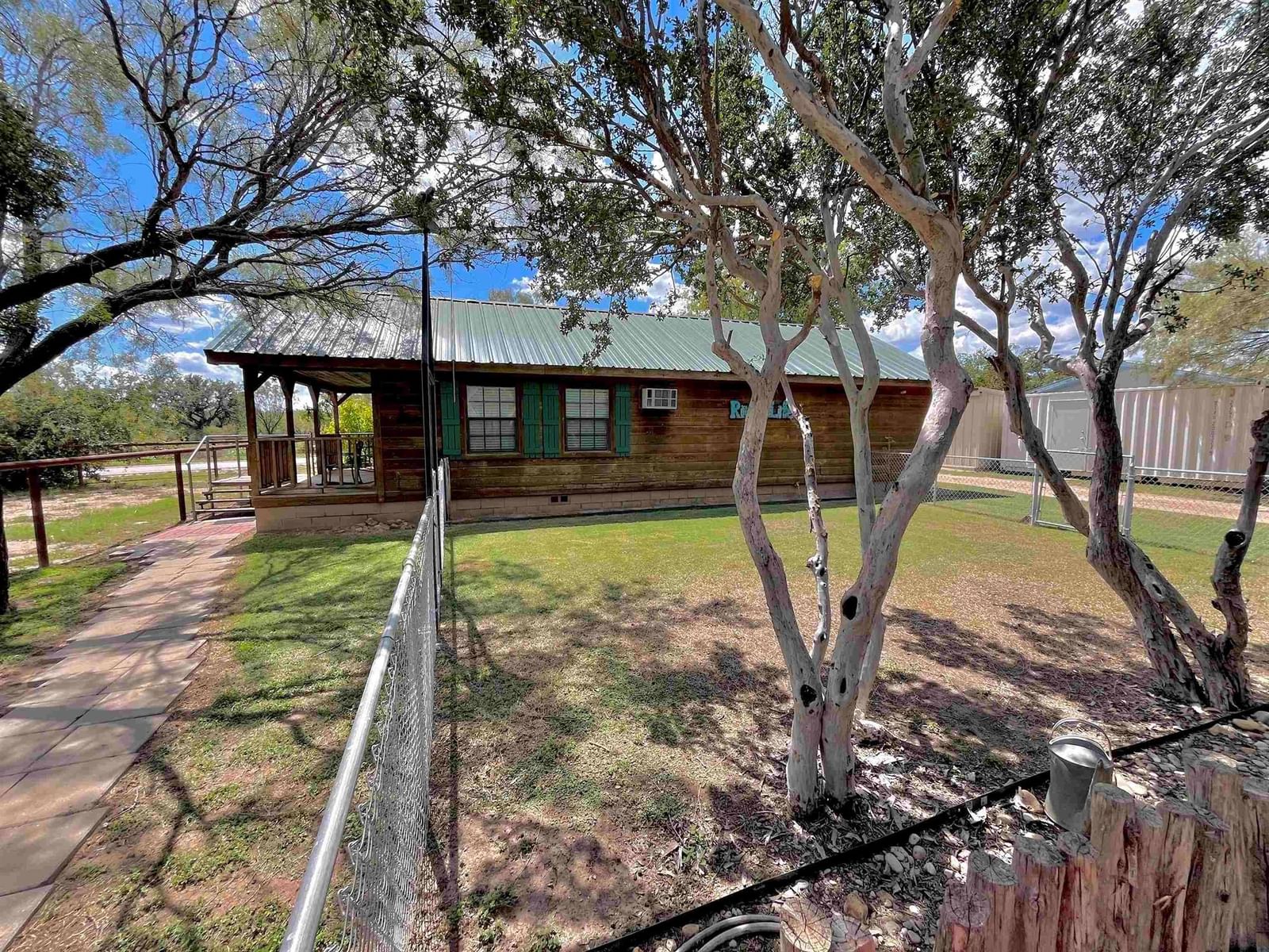 175 Elmer RD - Photo 1