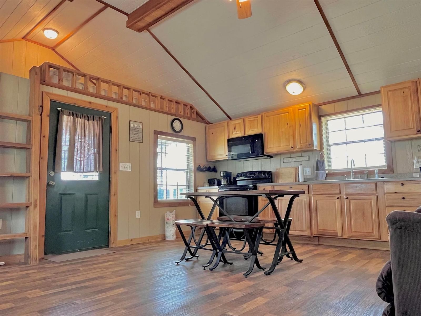 Photo 9