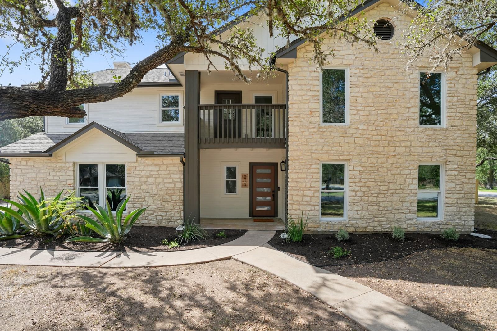 215 Dewberry CV - Photo 1