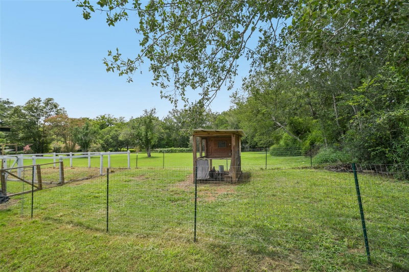 Property photo 33