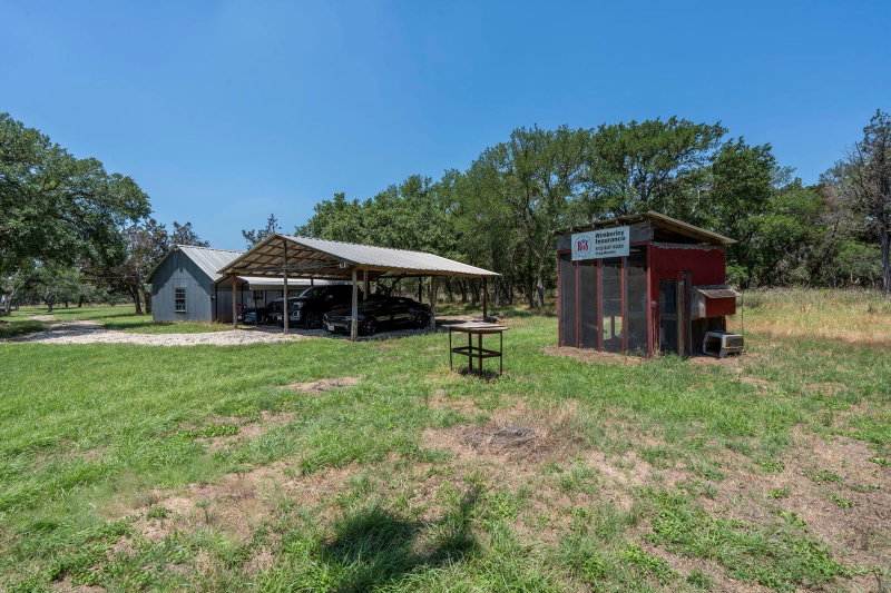 Property photo 32