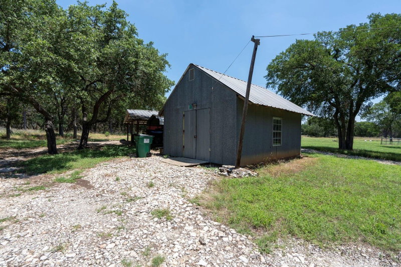 Property photo 33