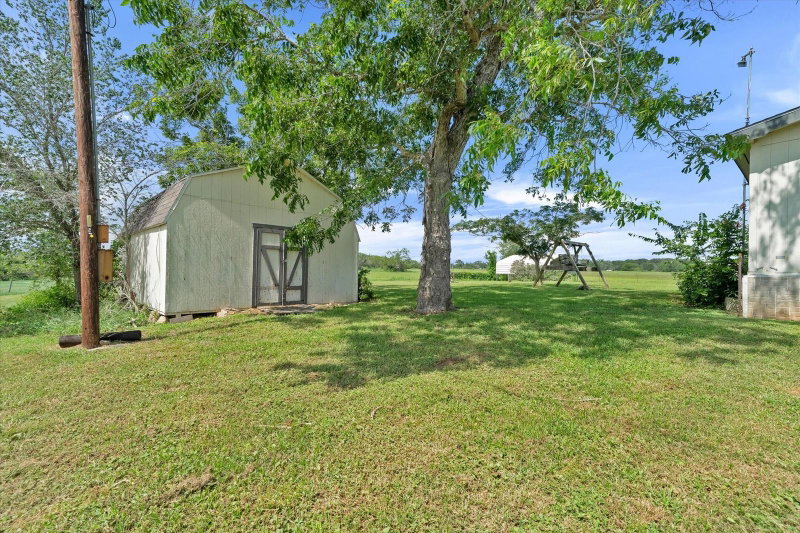 Property photo 32
