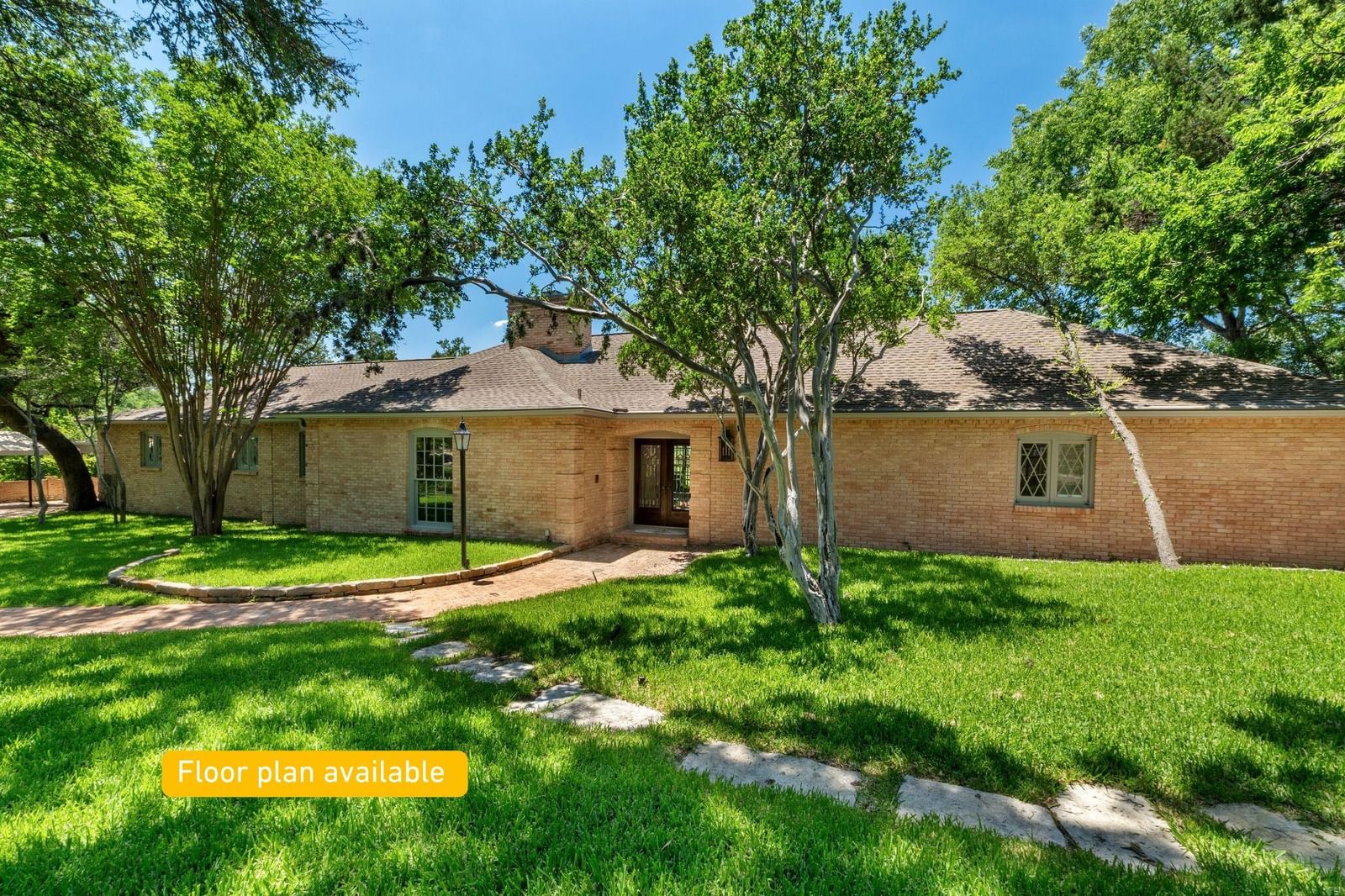 3405 Westledge CIR - Photo 1