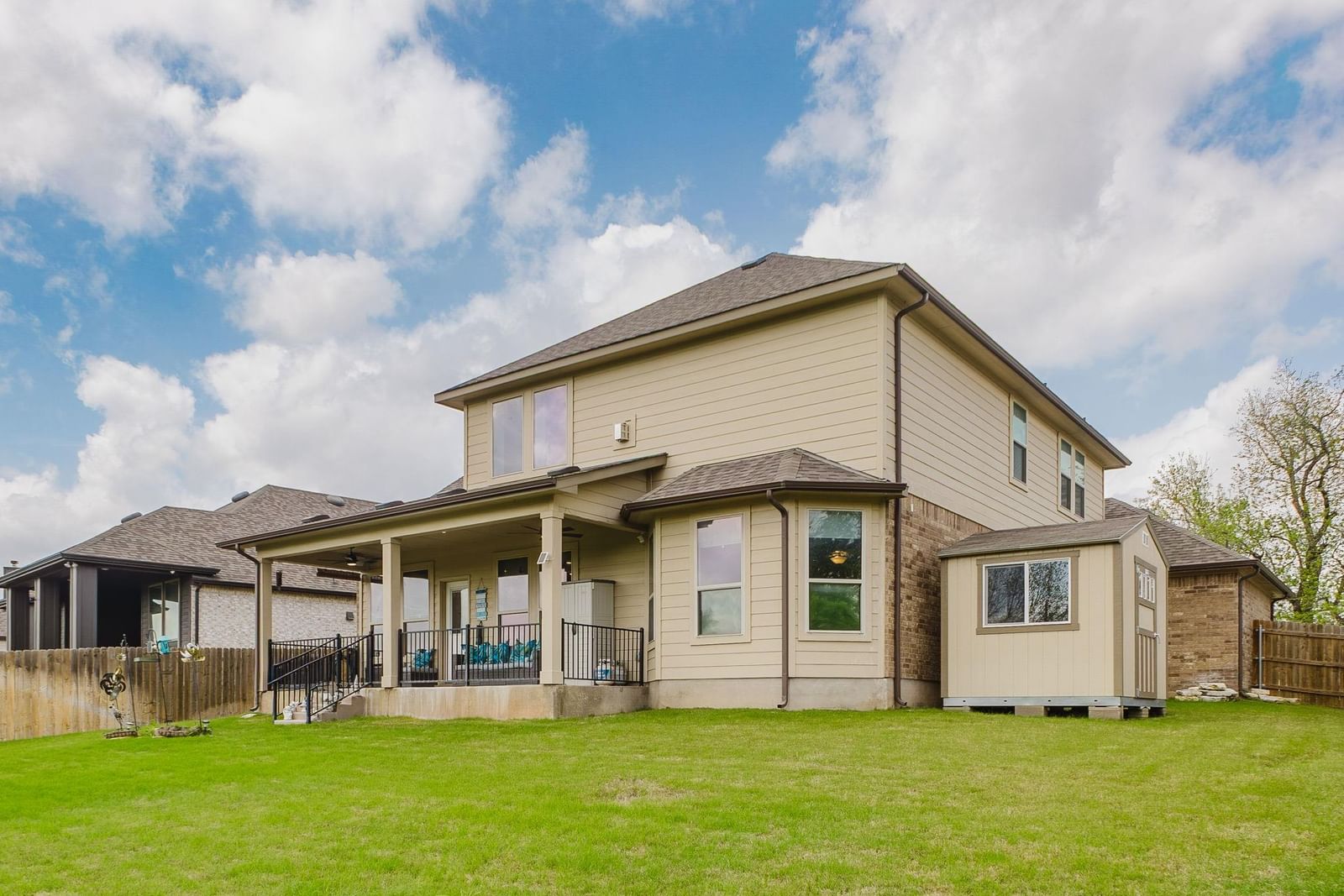 Photo 33