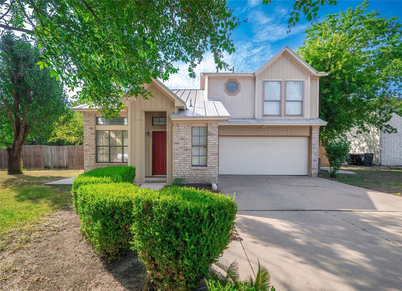 1202 Southwalk ST - Photo 1