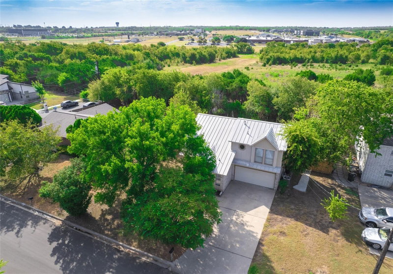 Property photo 31