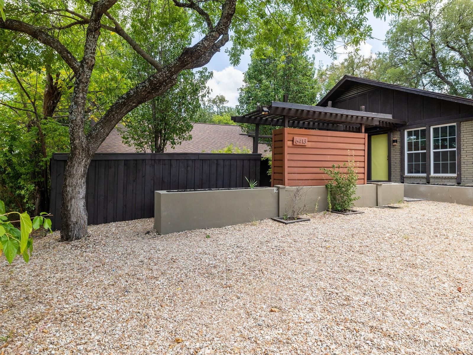 6413 Auburn DR - Photo 1