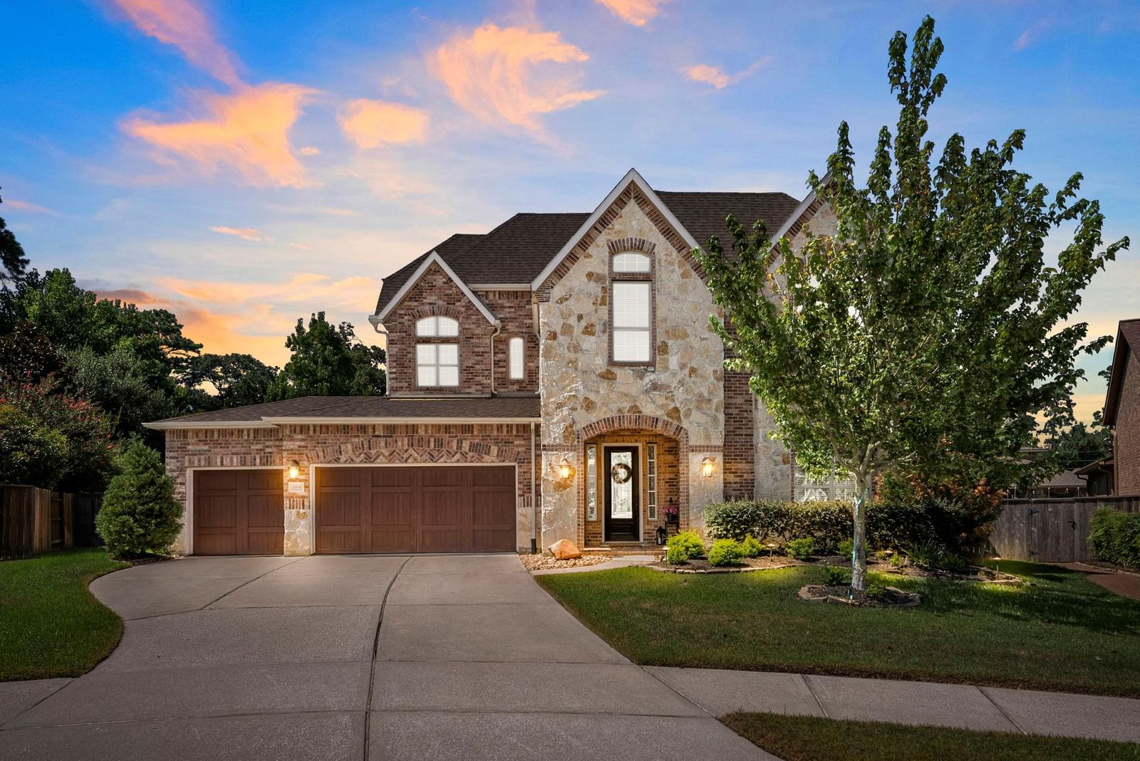 5206 Creekland CIR - Photo 1