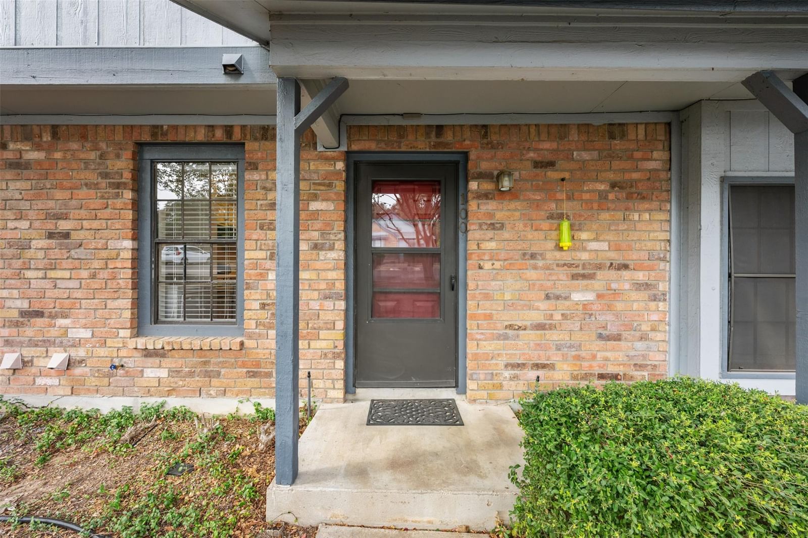 1411 Gracy Farms LN #100 - Photo 1