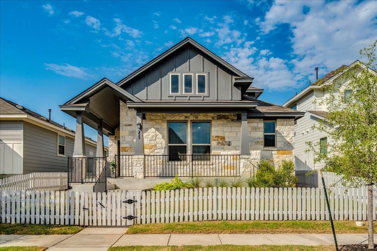 223 Rieber RD - Photo 1