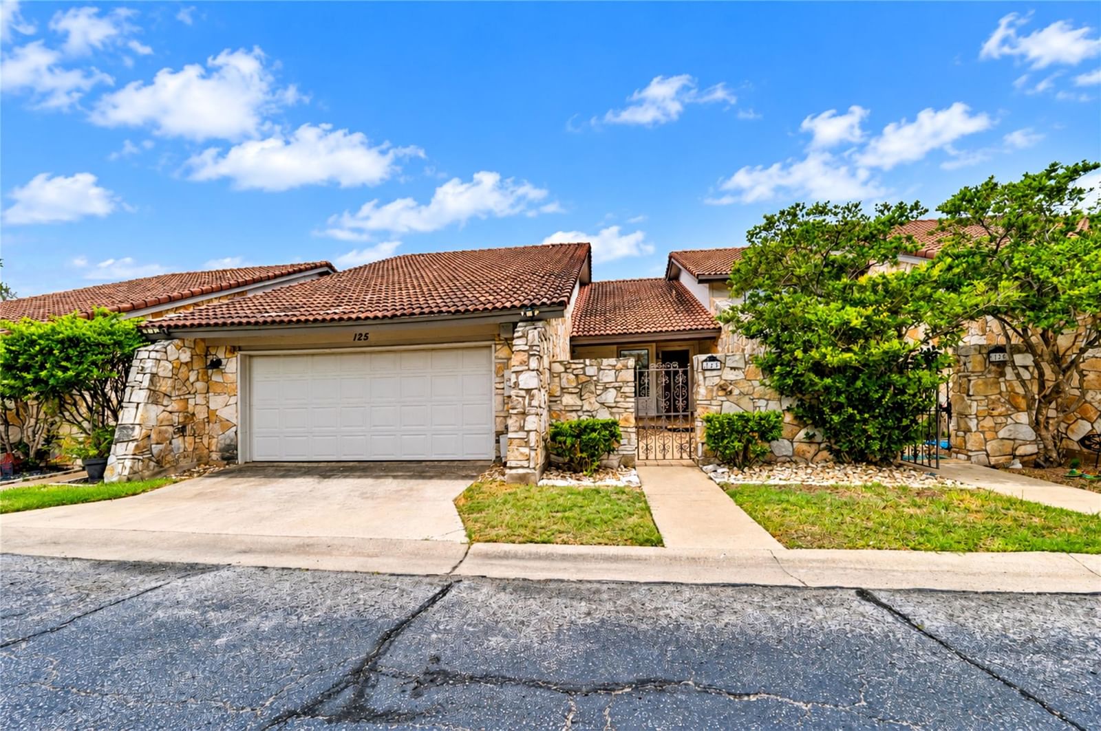 2217 ONION CREEK PKWY #125 - Photo 1