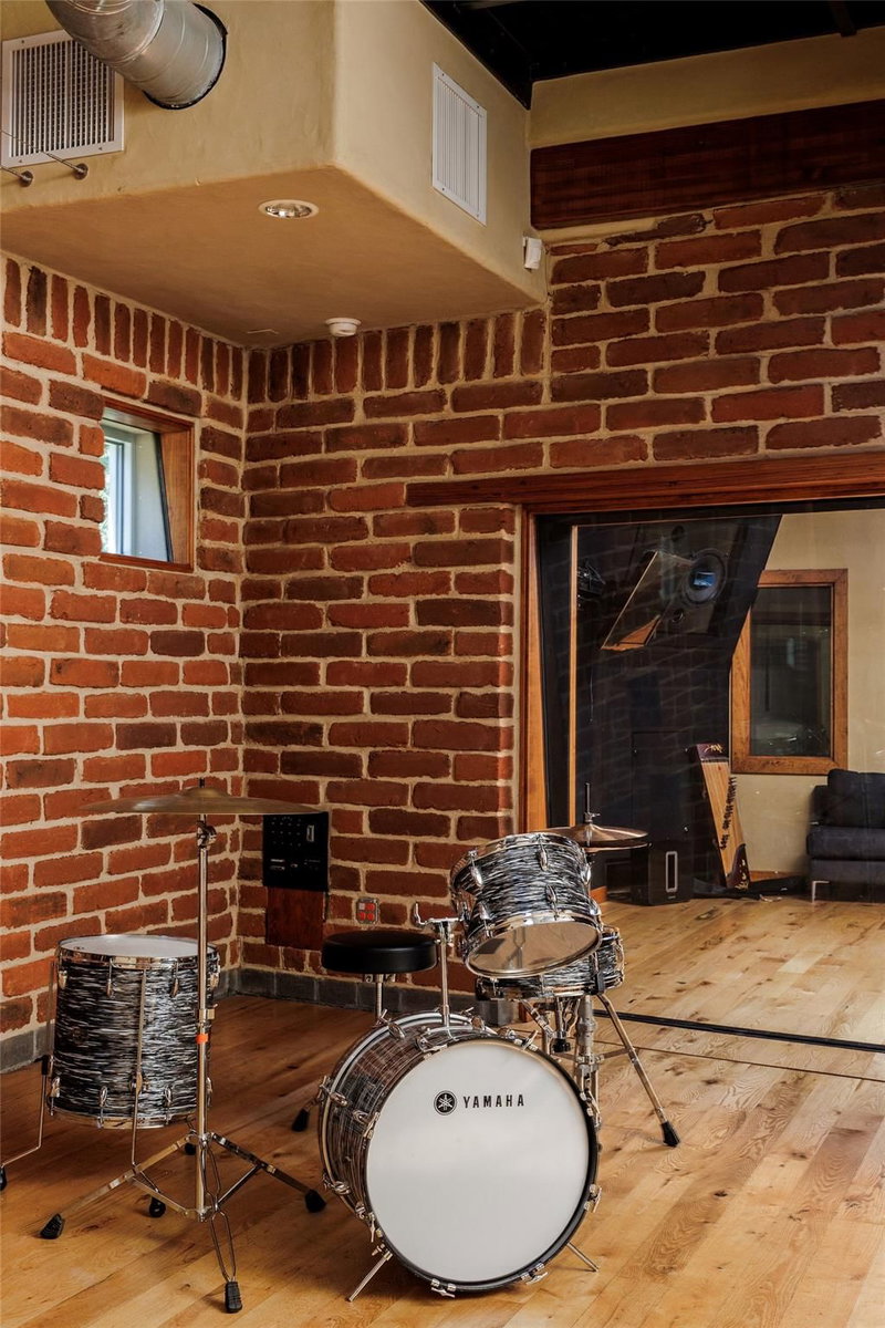 Property photo 33