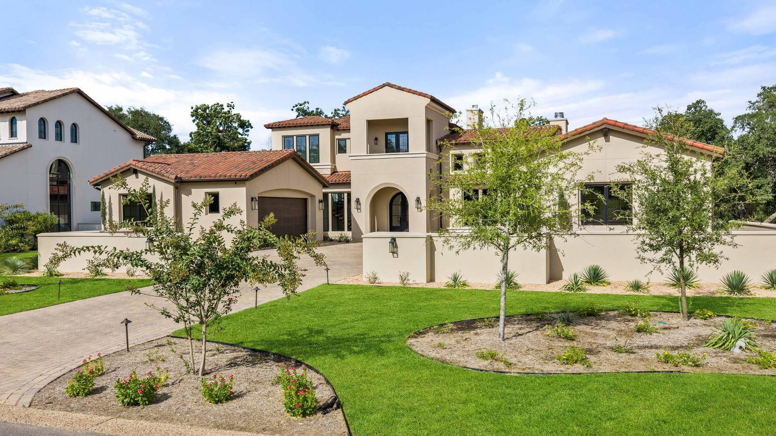 240 La Serena LOOP - Photo 1