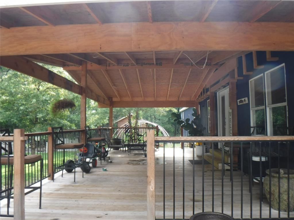 191 Hickory LN - Photo 1