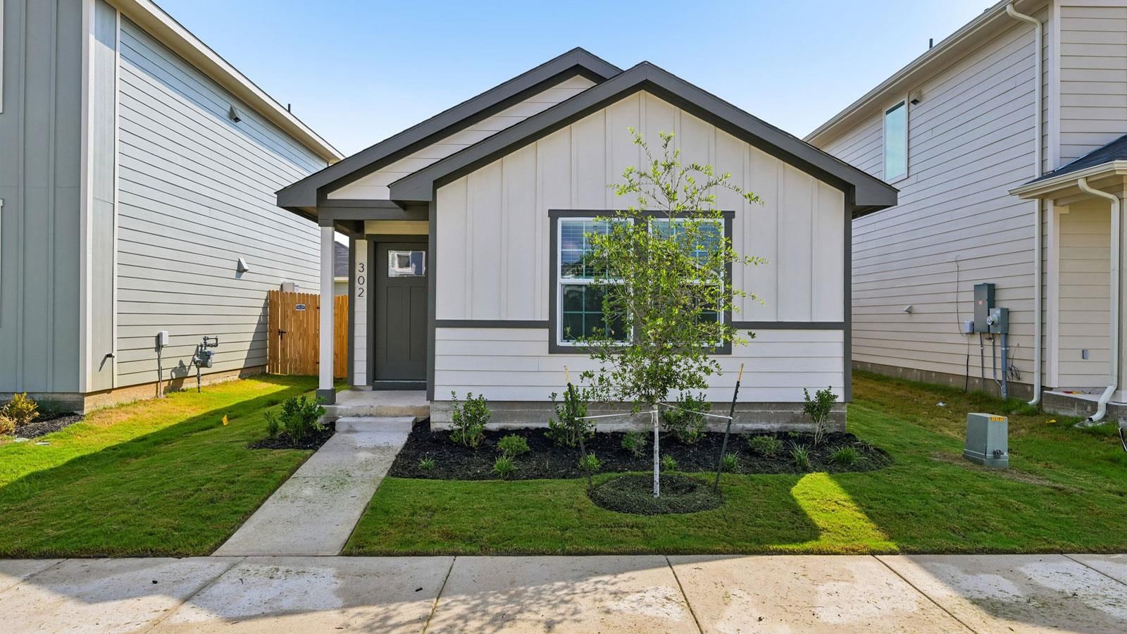 302 Santo Domingo RD - Photo 1