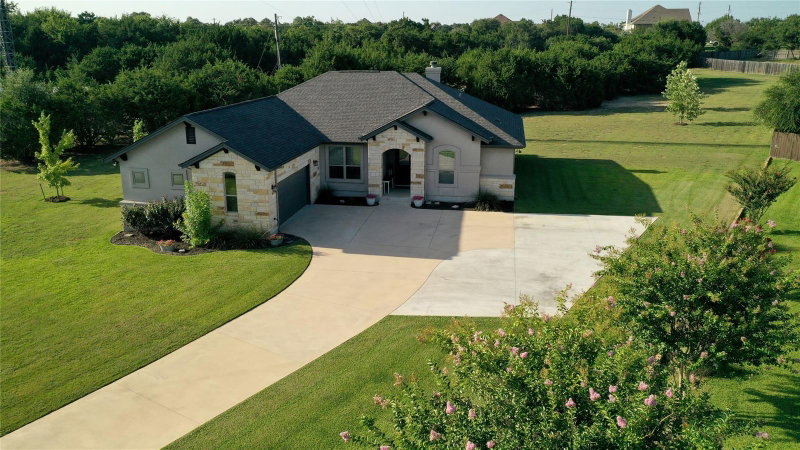 Property photo 38