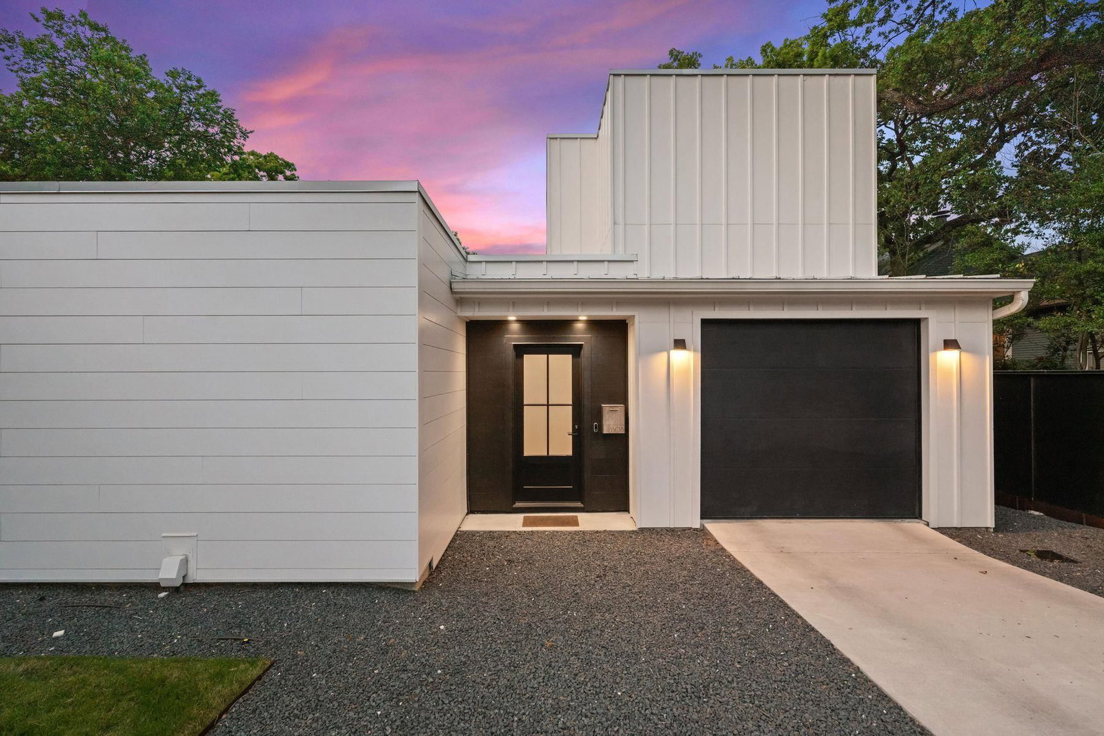 3508 Bridle PATH - Photo 1