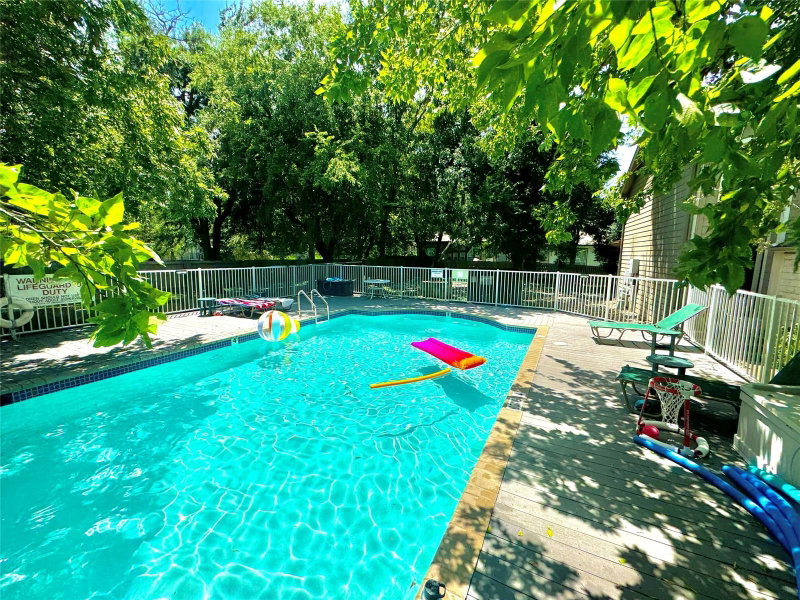 Property photo 38