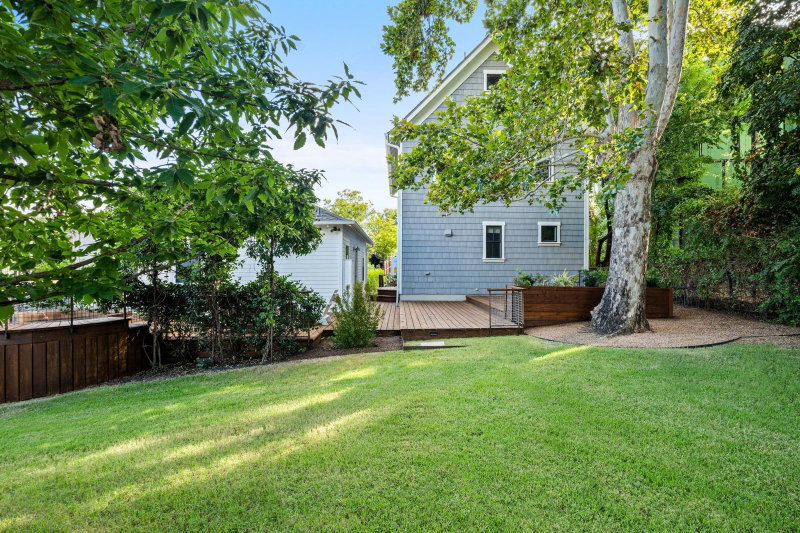 Property photo 35