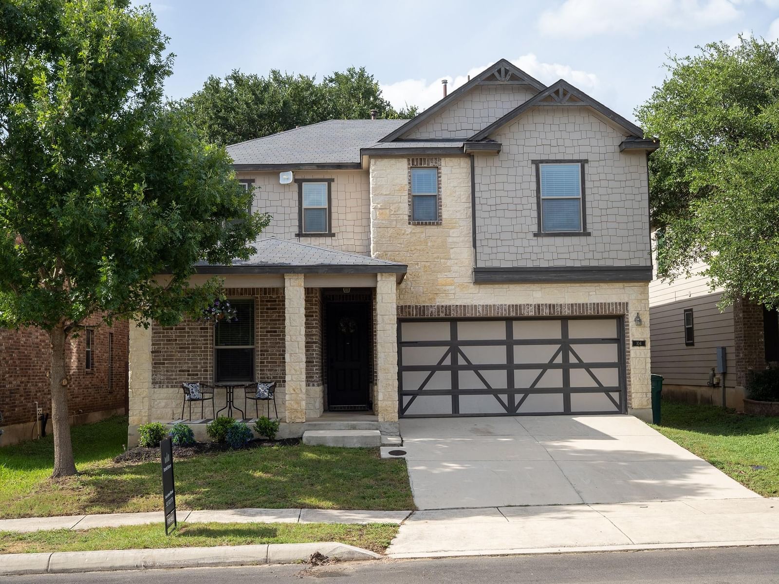 104 Rolling Creek - Photo 1