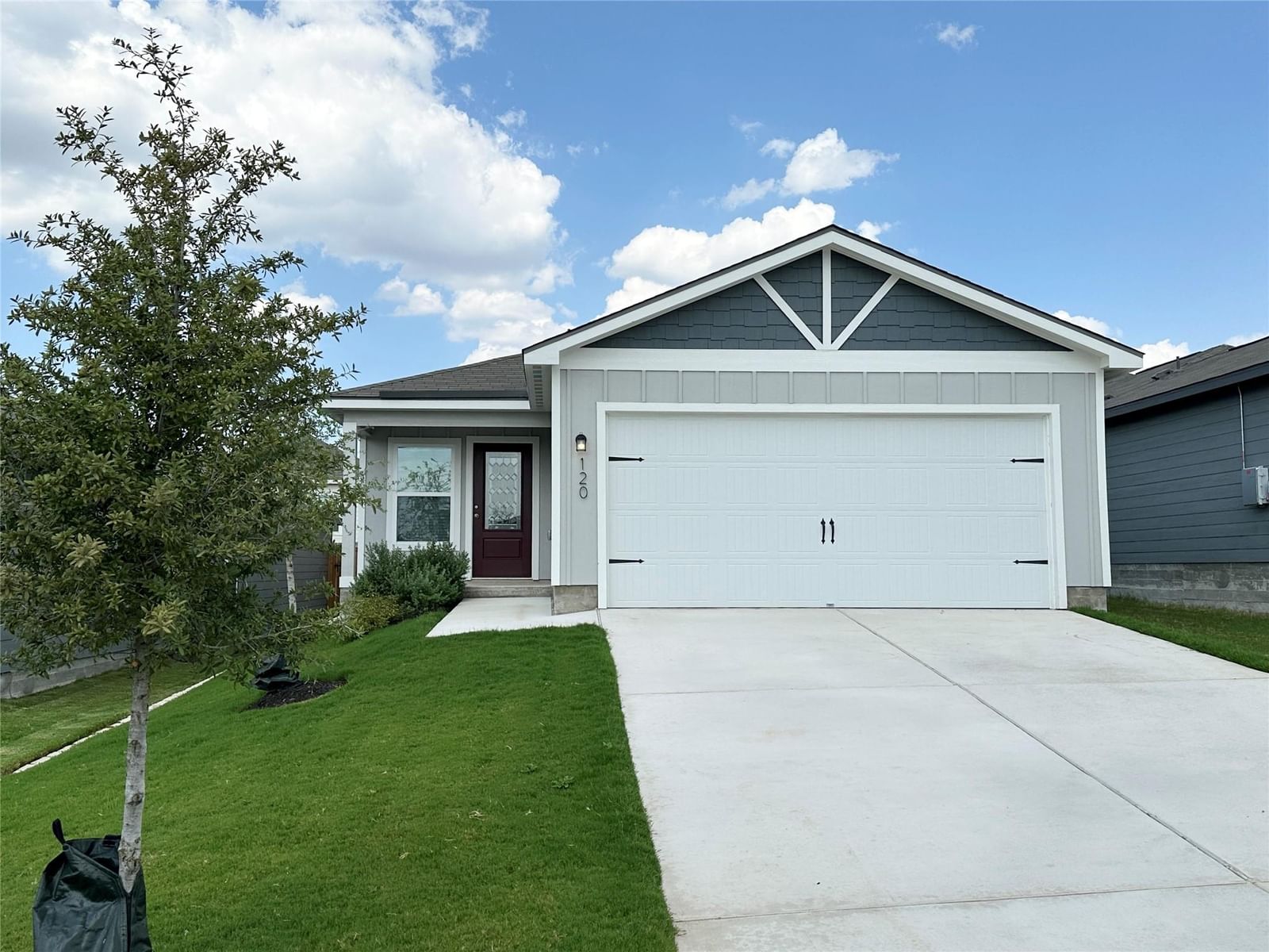 120 Morrison DR - Photo 1
