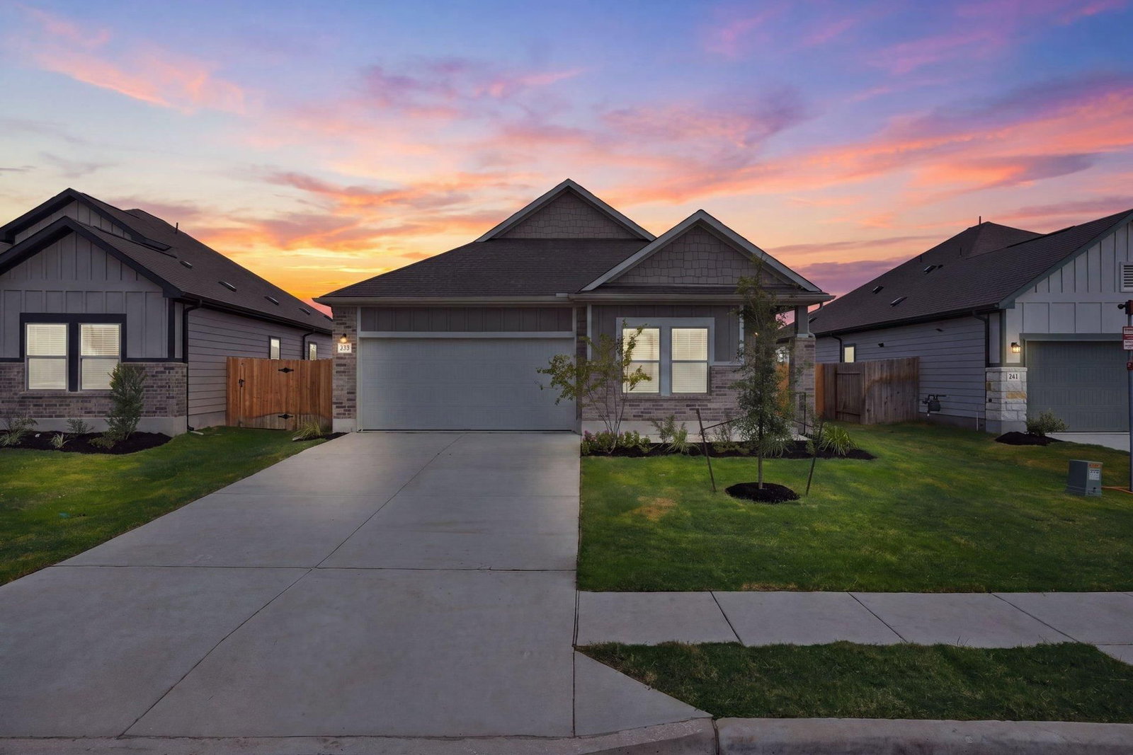 149 Ayres Horn, Cedar Creek, TX, 78612