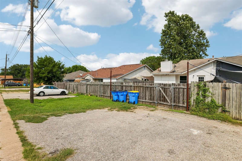 Property photo 32