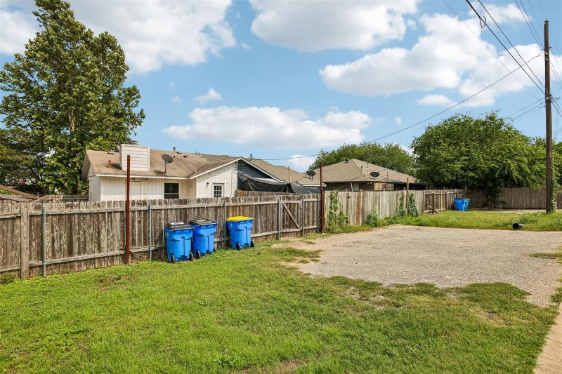 Property photo 33