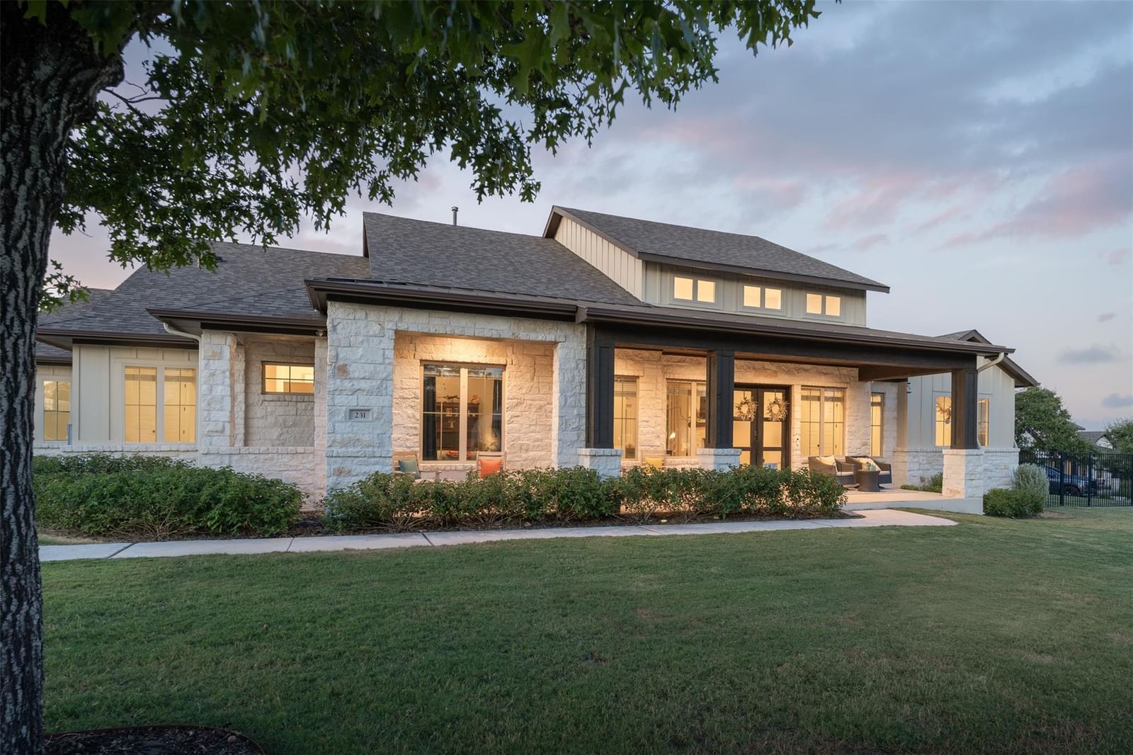 231 Gaucho WAY - Photo 1