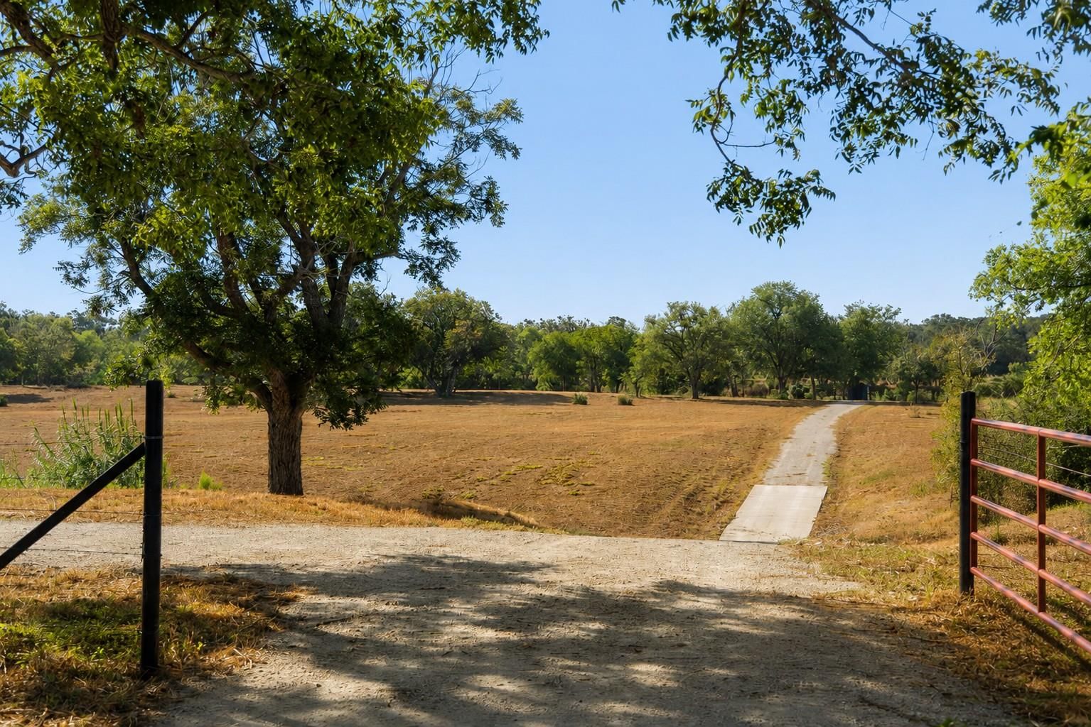 440 Chimney Valley RD - Photo 1