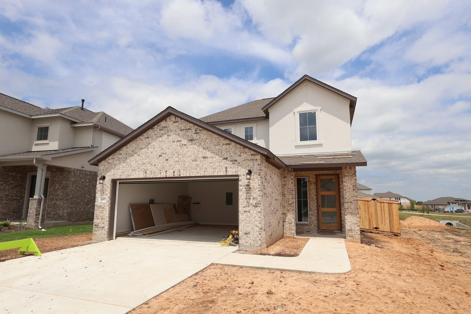 537 Bloomington Loop - Photo 1