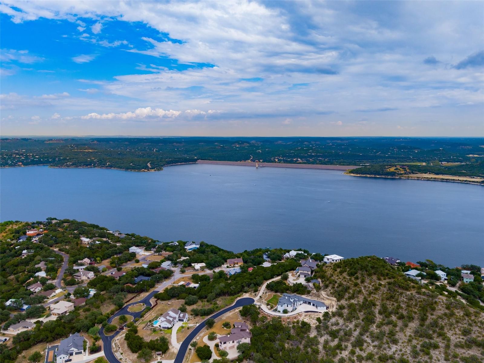 1015 Thunderbolt RD - Photo 1