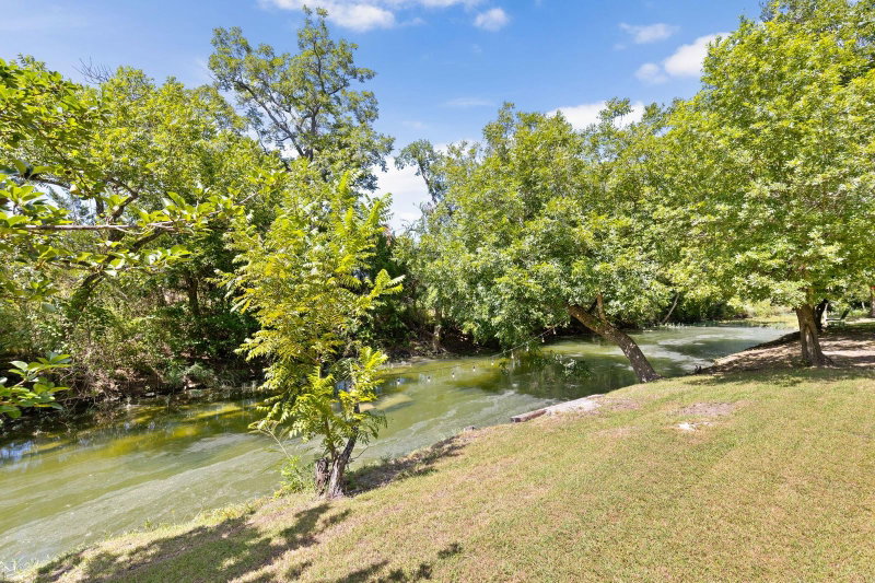 Property photo 28