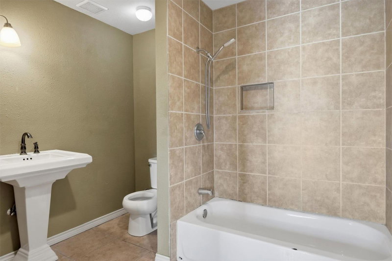Property photo 24
